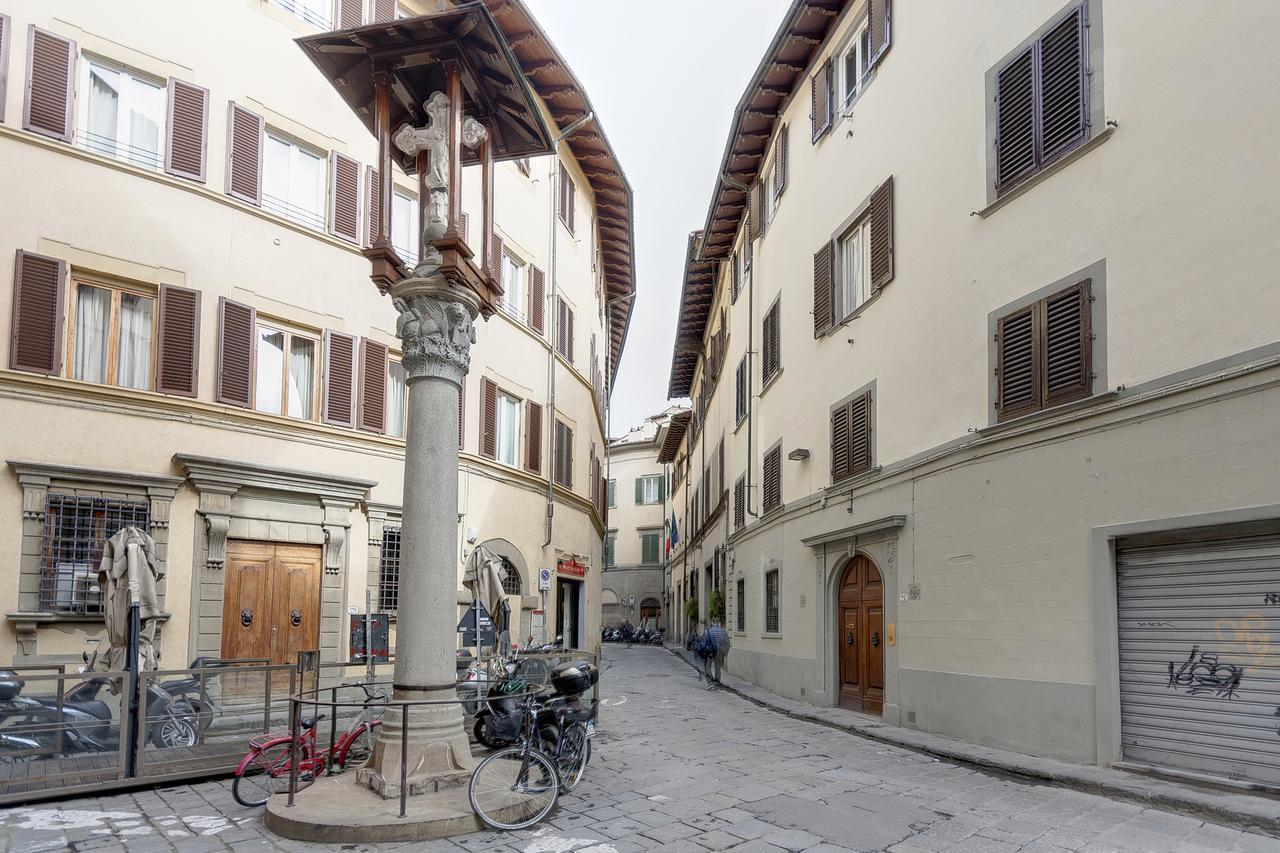 Il Moro Apartment By Mamo Florence Luaran gambar